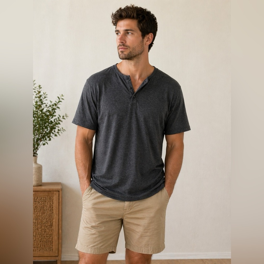 Weather Proof Vintage Charcoal Short-Sleeve Henley Tee. XL